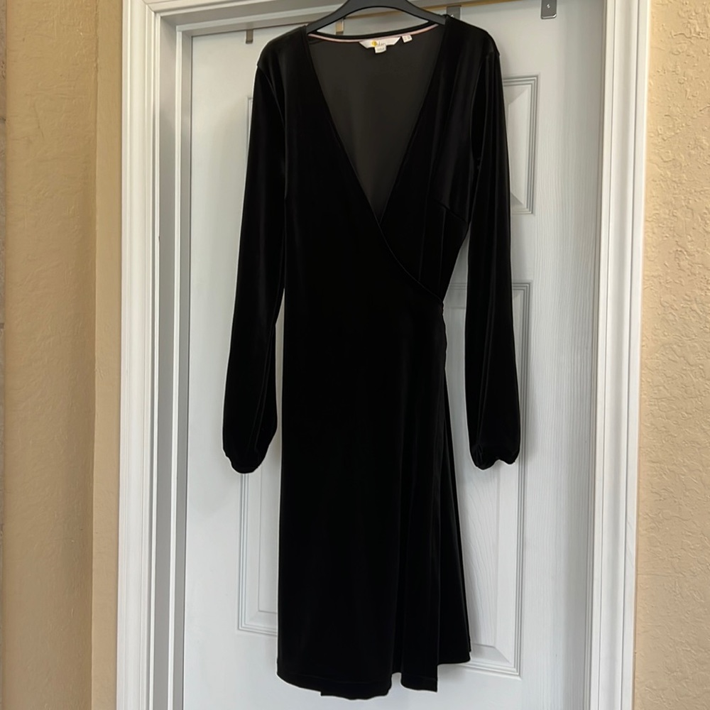 Boden velvet long sleeve wrap dress